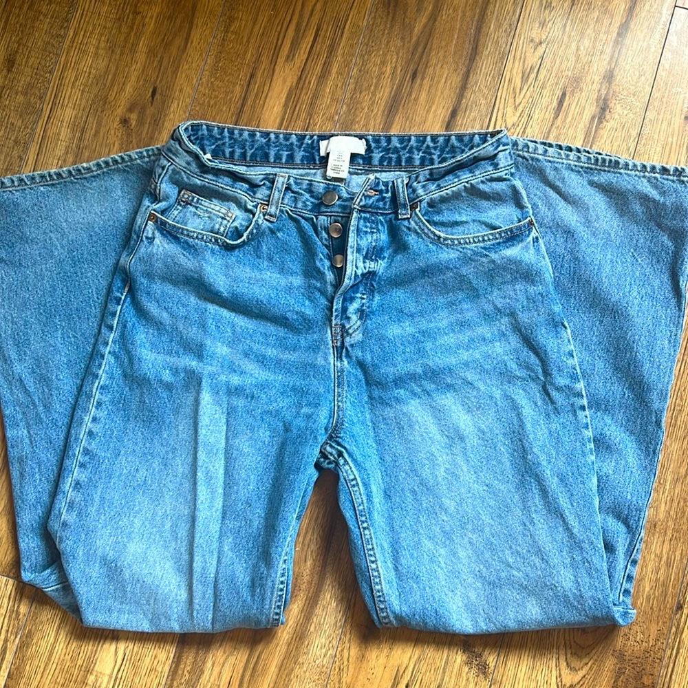 H&M medium wash